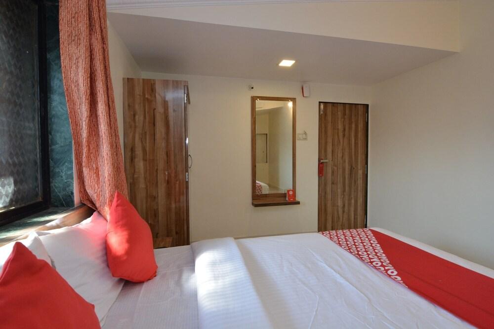 OYO 23404 Baba Cottage