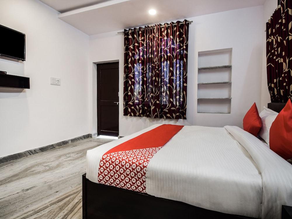 OYO 27015 Gorbandh Vatika