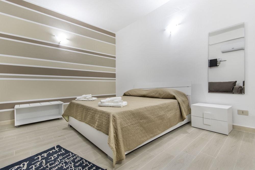 IN CENTRO ROOMS Vicino Cefalù