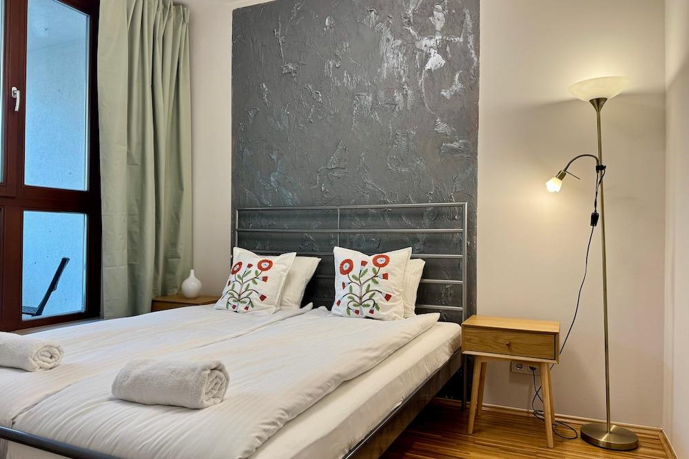 erApartments Meridian Residence