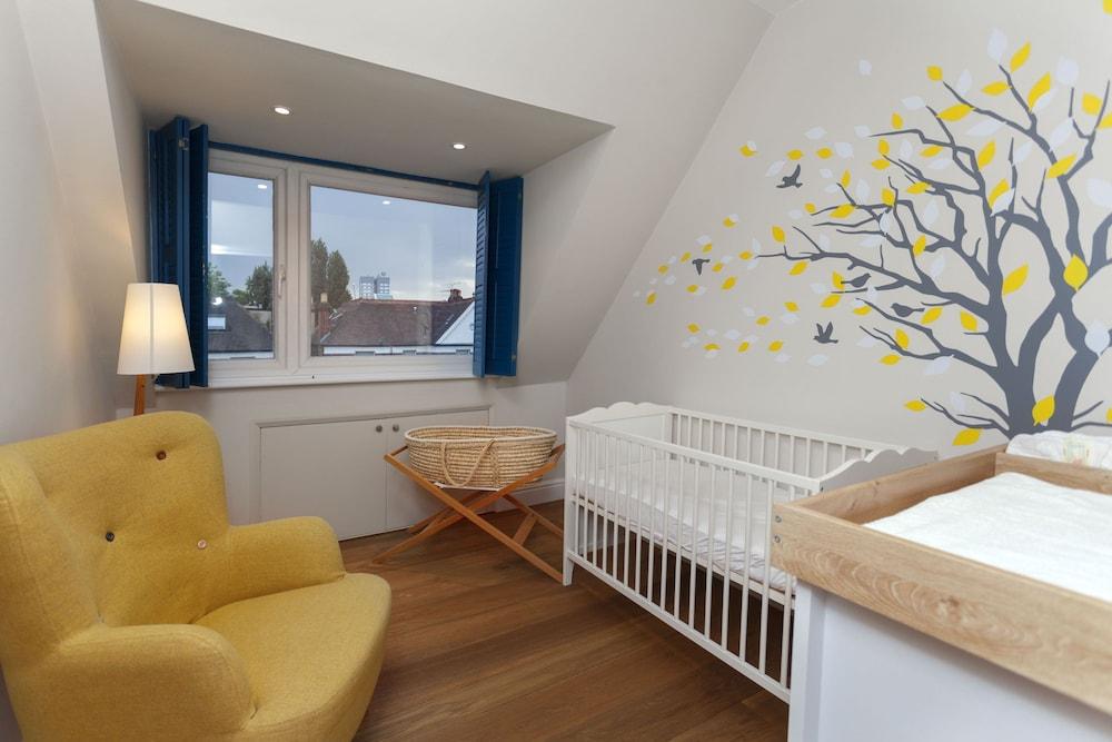 Hampstead Enjoy the Exclusive Atmosphere