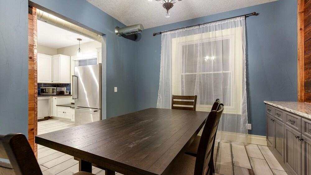 Stay Chateau Suite 3