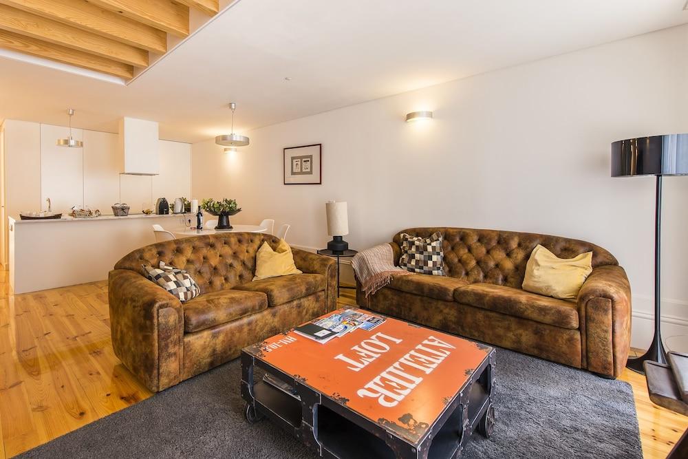 DA'Home - Almada Luxurious Duplex