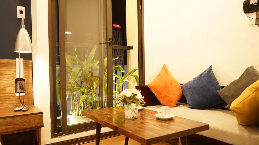 Oasis Hotel & Apartment