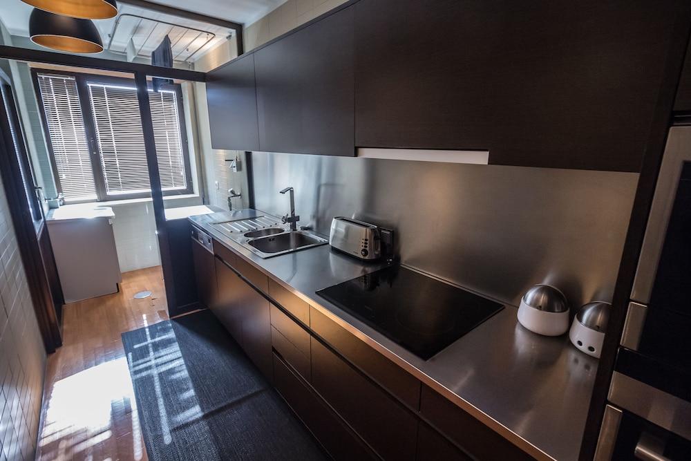 DAHome - Collector's Luxurious Apartment