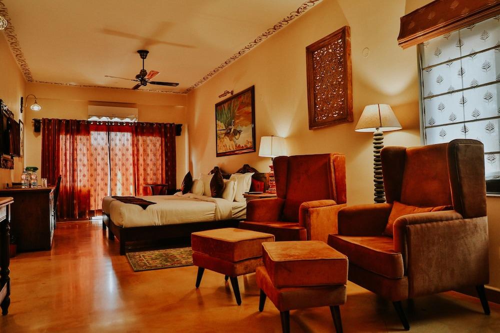 The Earth House Resort