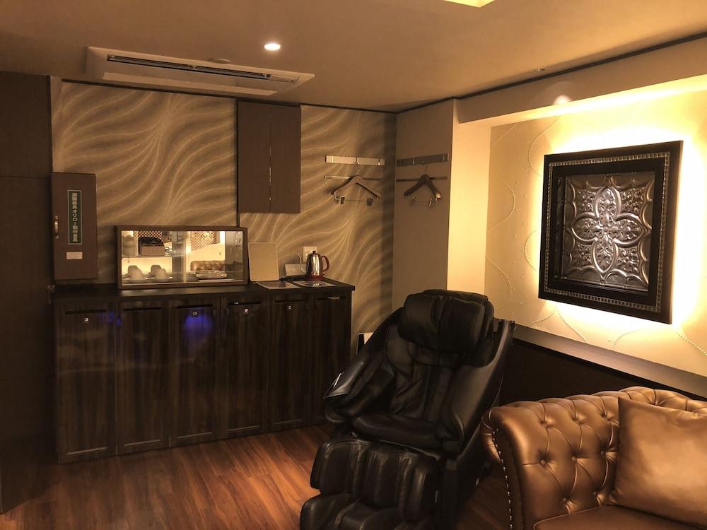 Hotel Raza - Adults Only