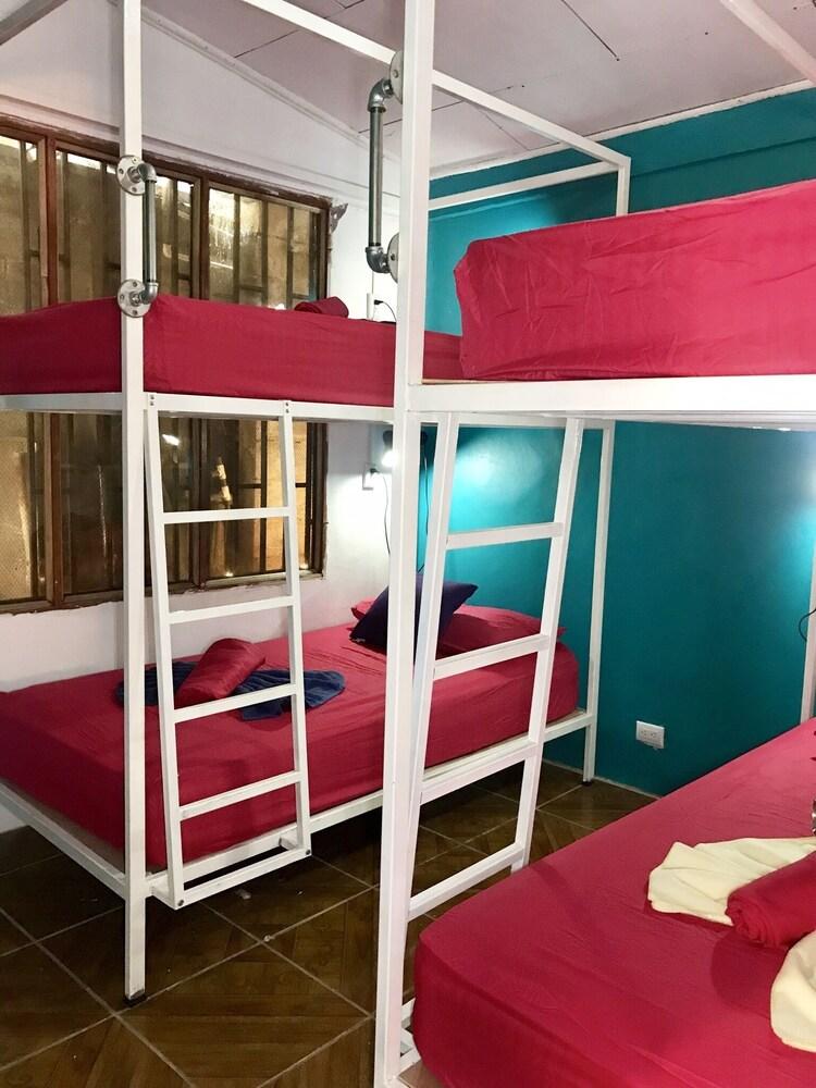 Nomadas Paradise House