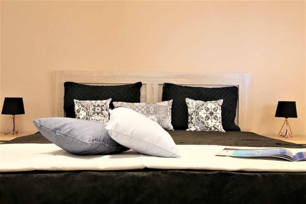 GK Airport Suites - Free Shuttle