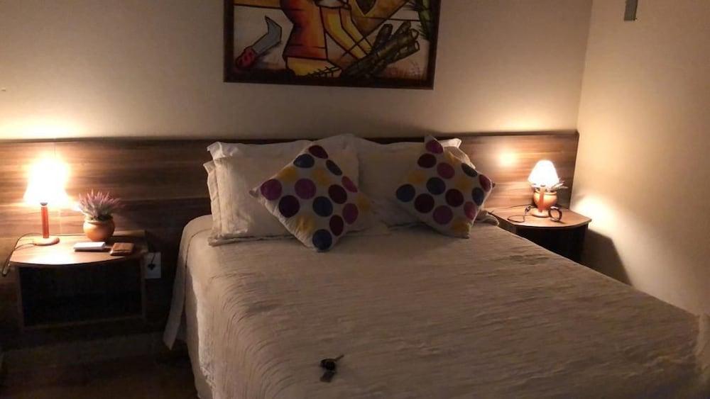 Pantanal Ranch Meia Lua