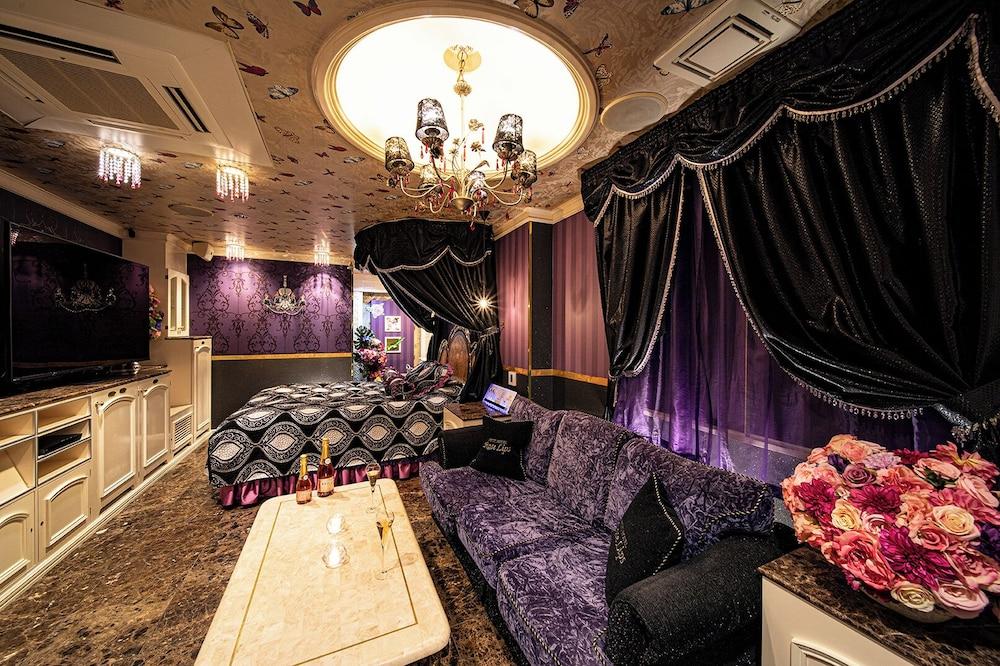 Rose Lips Shinsaibashi - Adults Only