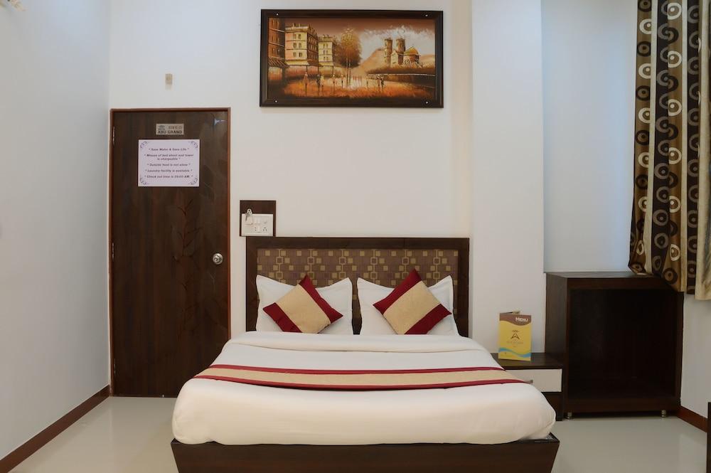 Hotel Abu Grand
