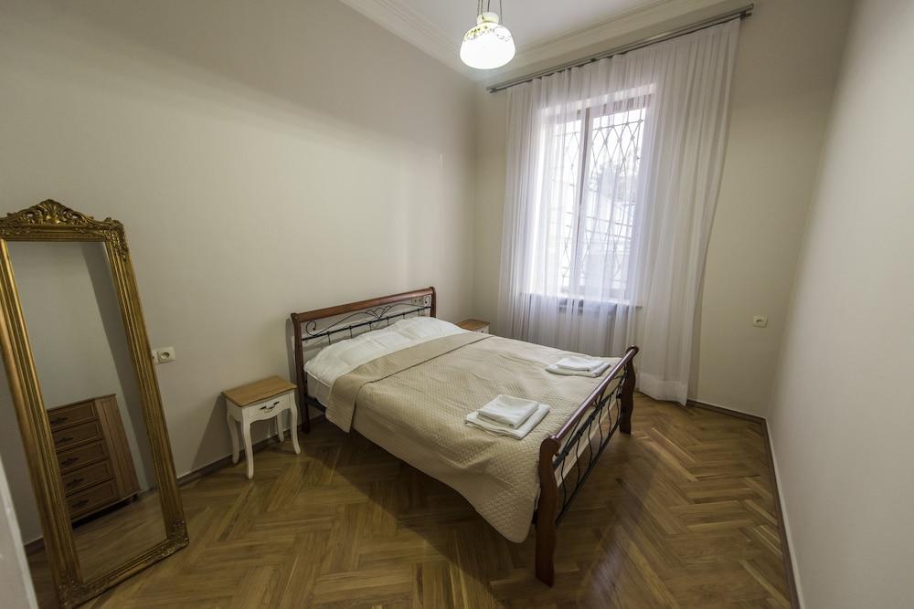 Guest House Oniashvili 33