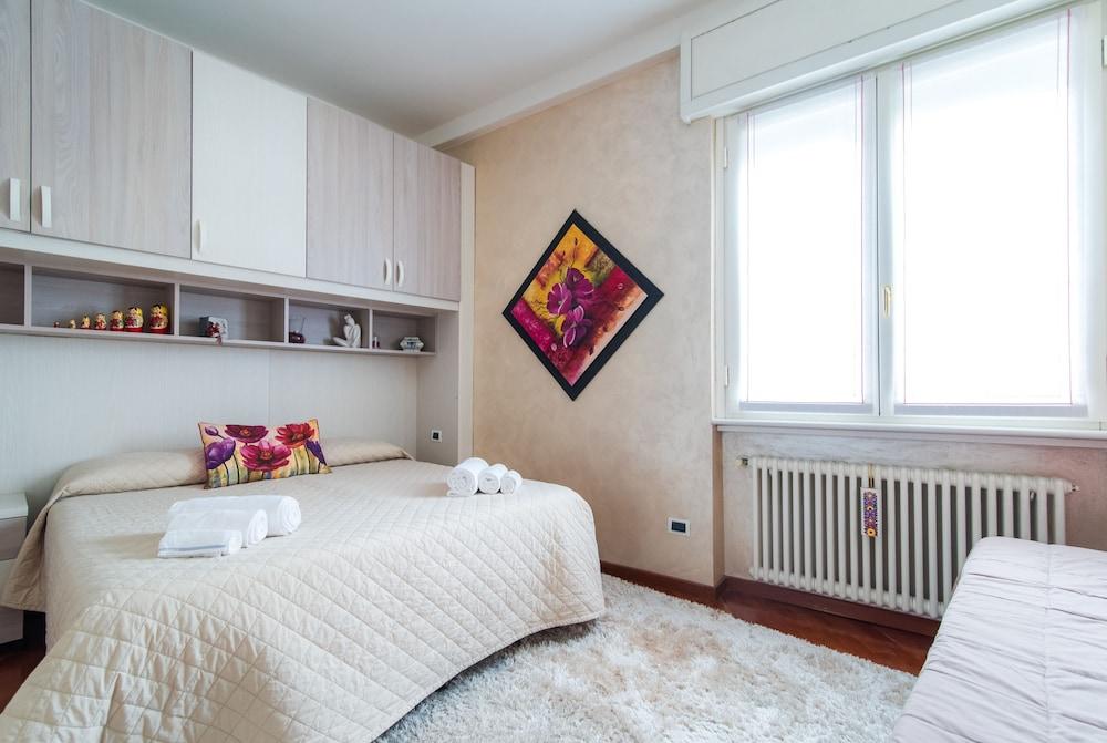 Lo Specchio del Lago