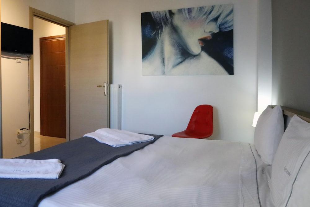 Metaxourghio Boutique Apartment