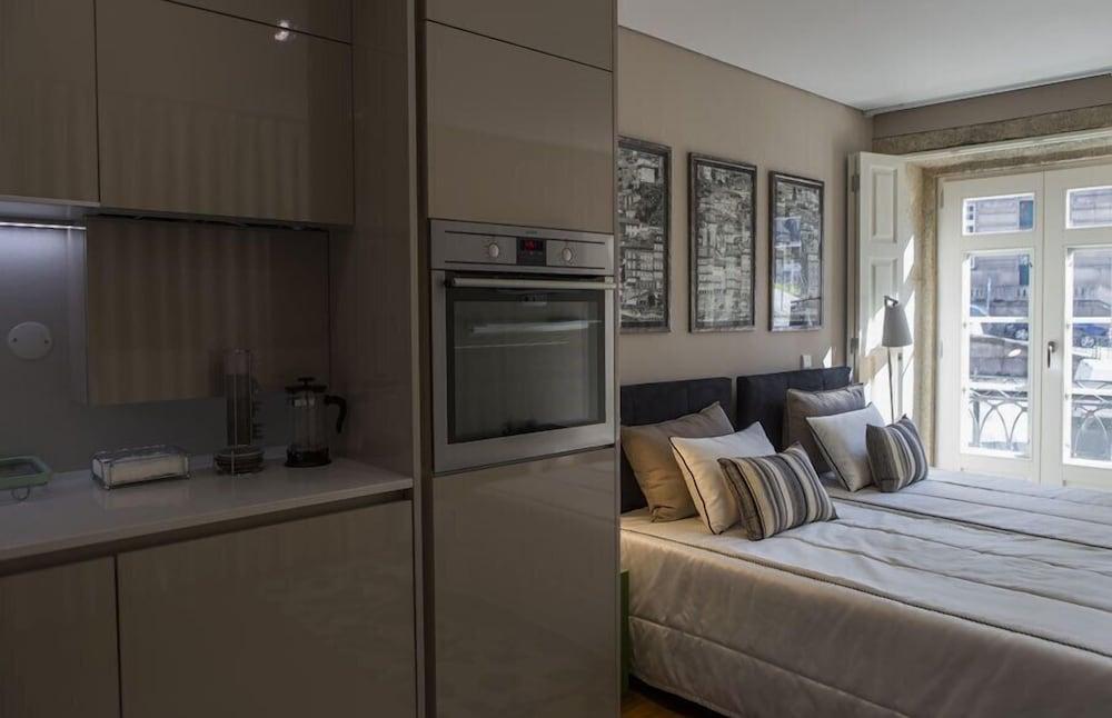 Esquina do Mundo by Una