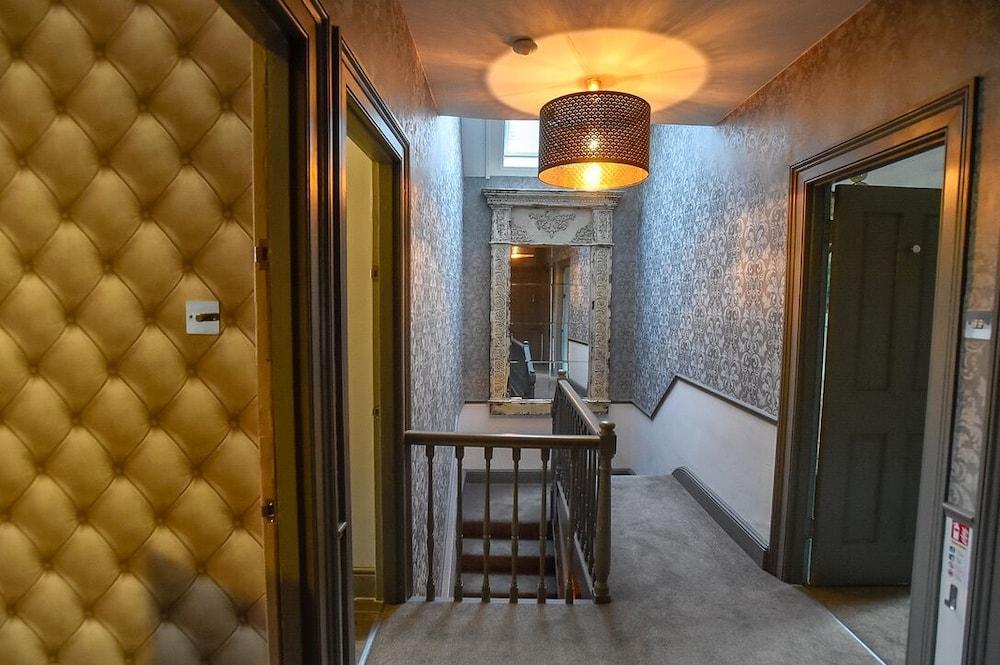 The Kingsbury at No7 & No8