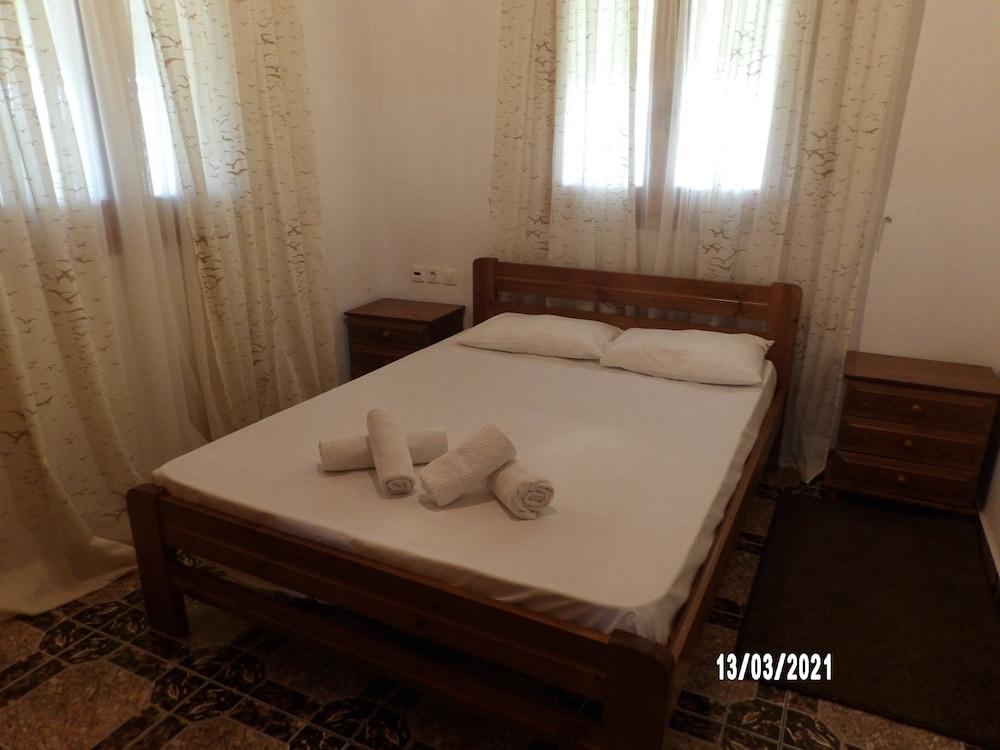 Kalogria Beach Apartments