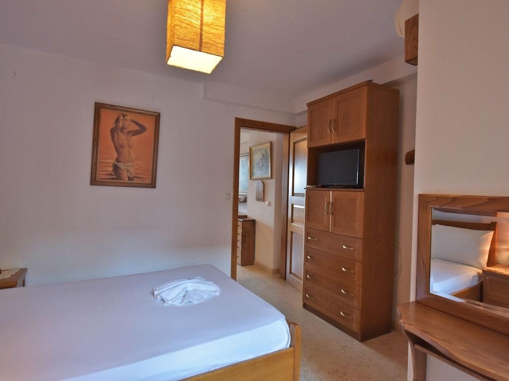 Camellia House Seafront - Nea Potidea