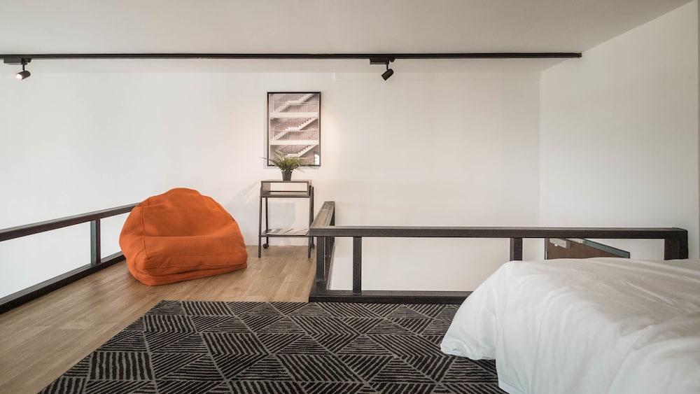 The Establishment at Bangsar KL Sentral