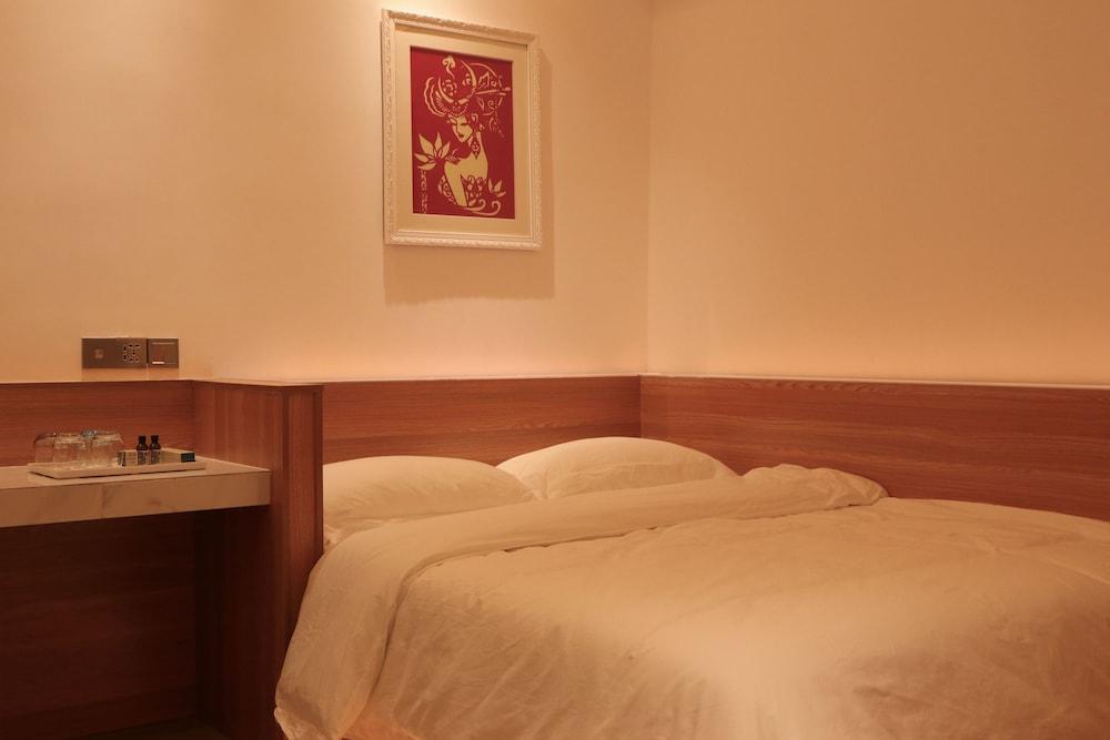 Satanga Elegant Residence