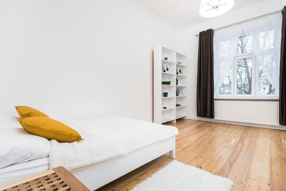 WS Old Town Apartments