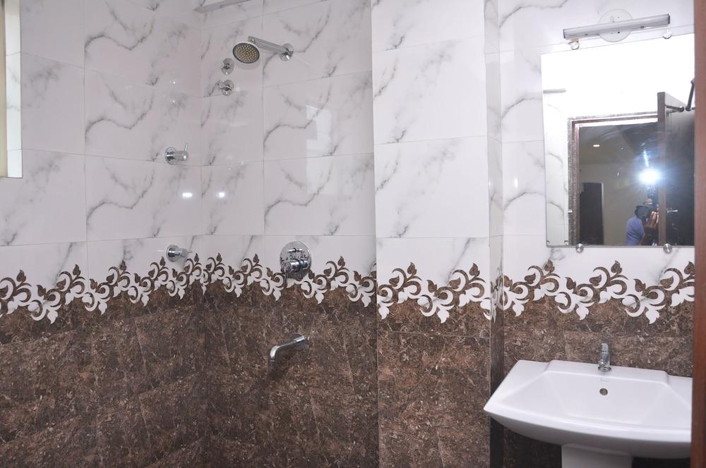 Sai Arya Lodging & Hall