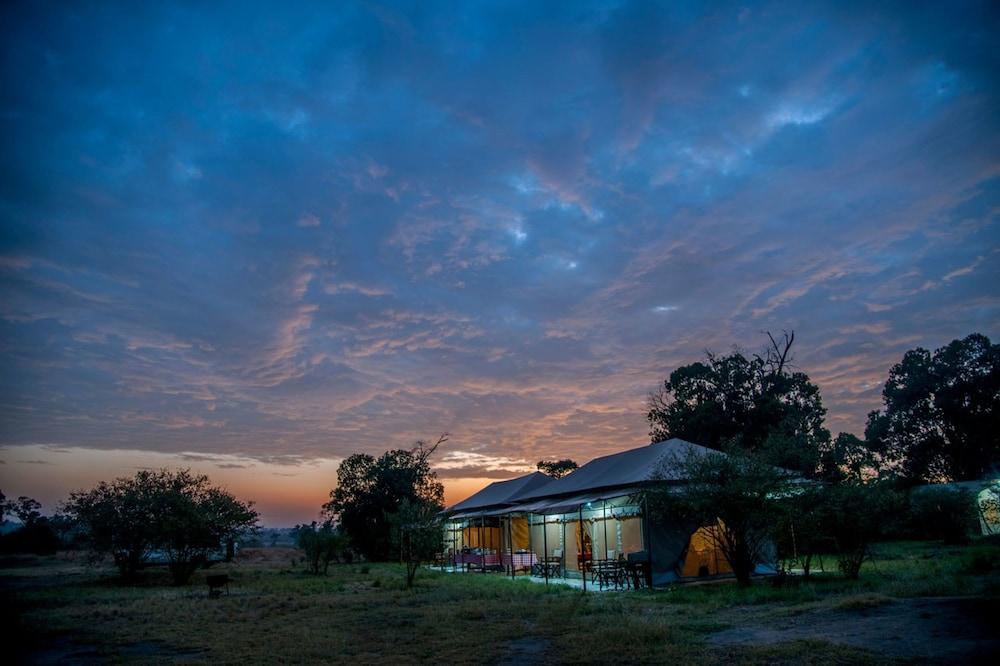 Acacia Migration Camp Ndutu