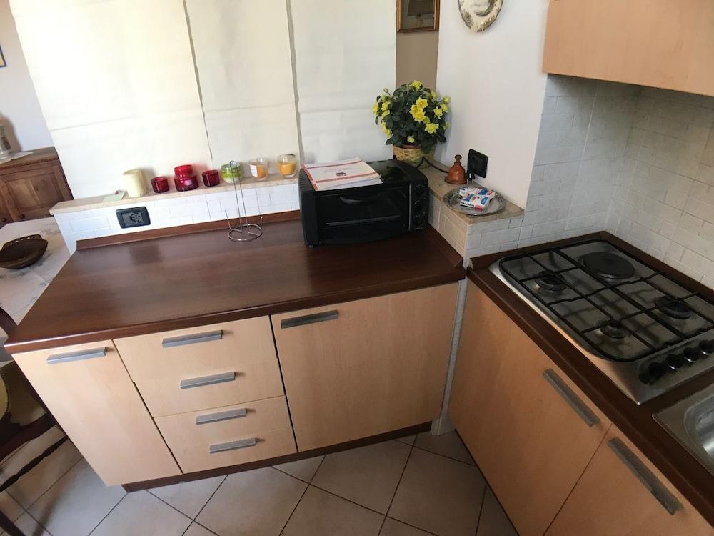 Porta Camollia Apartment