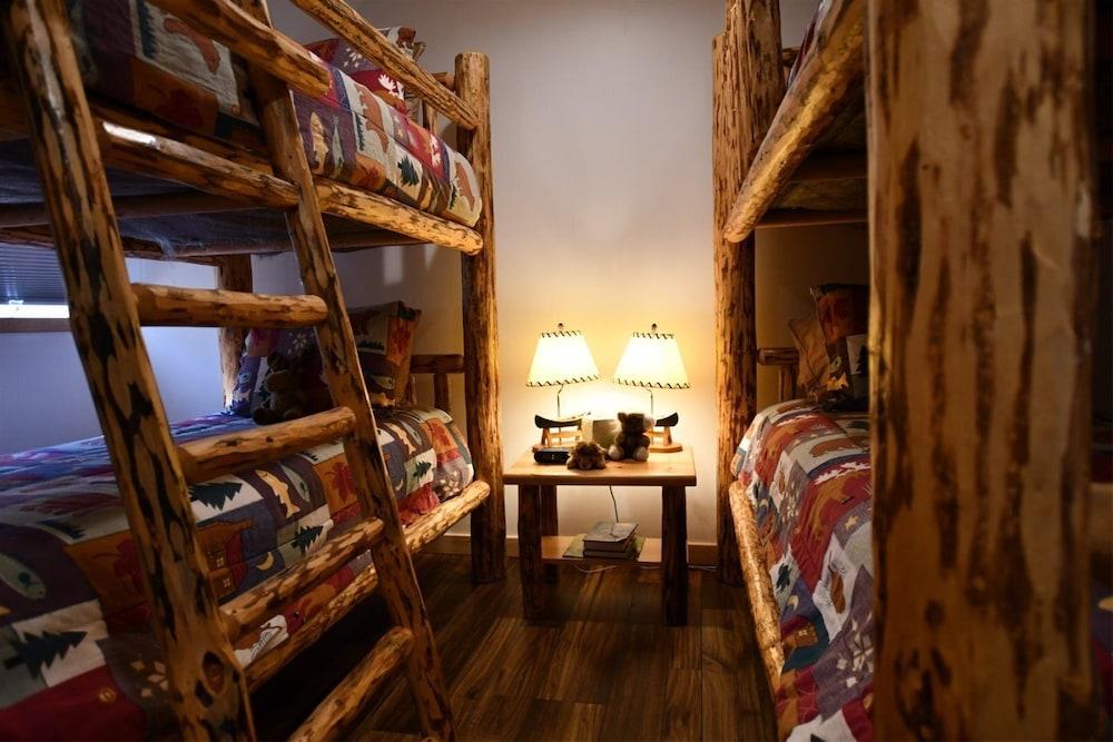 Mountain Harbor #143 3 Bedroom Condo