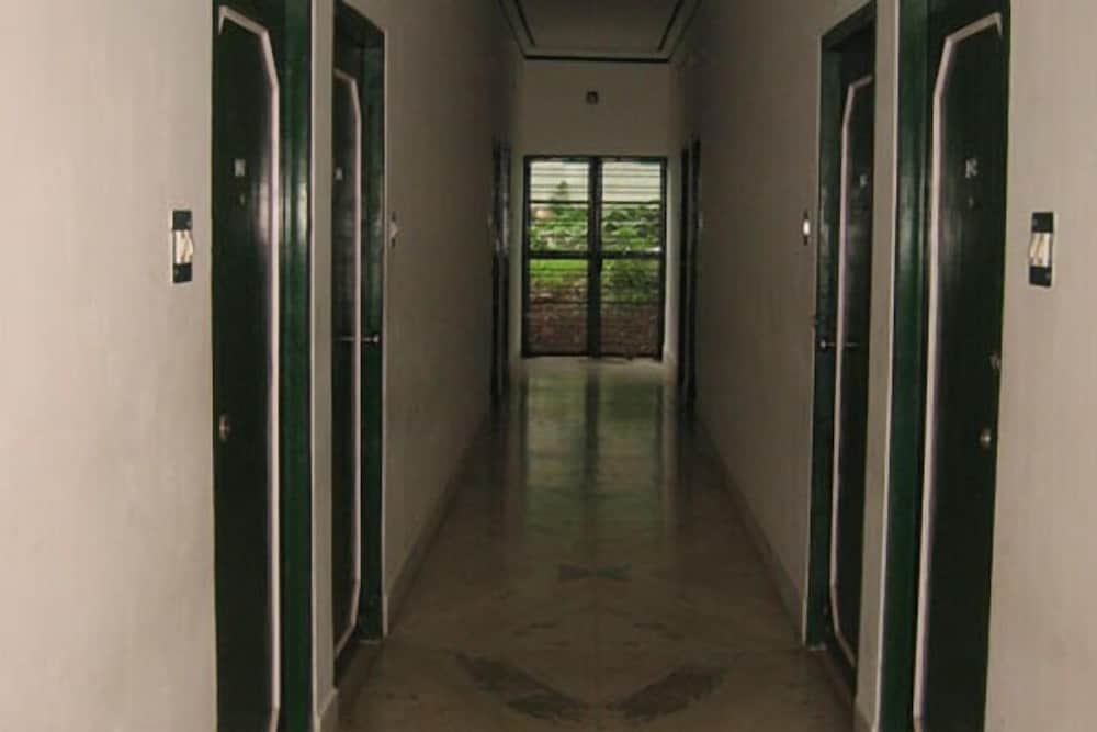 Hotel Shikharji Continental