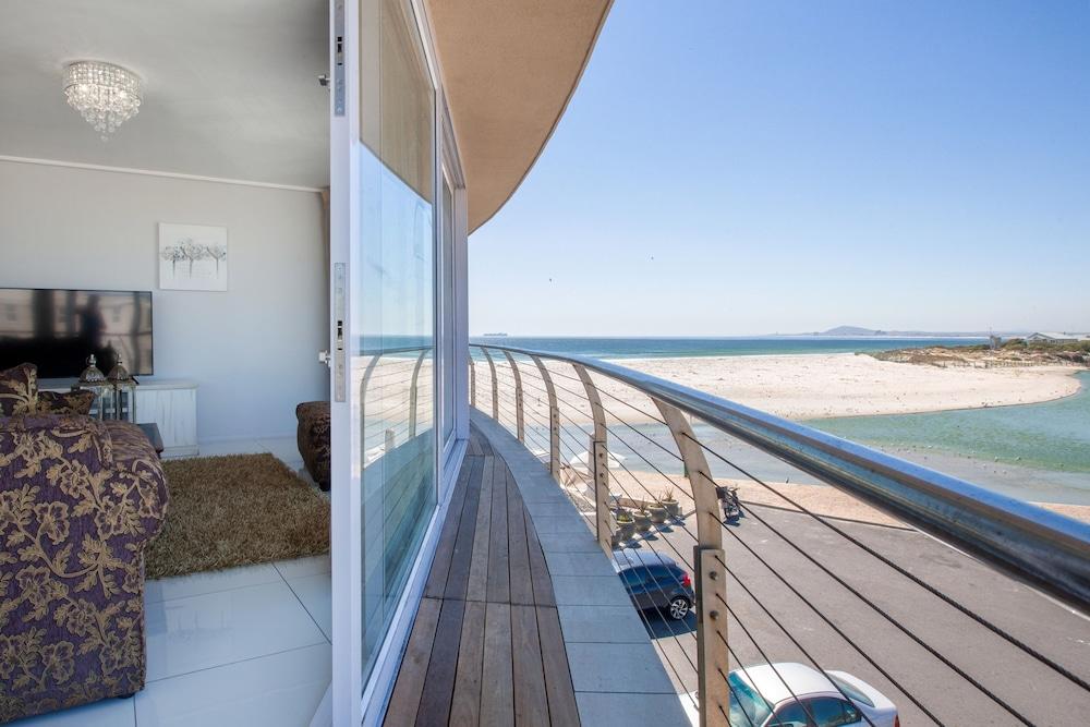 Lagoon Beach 237 by CTHA