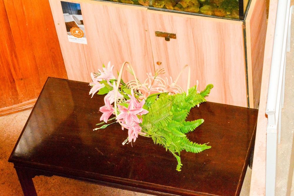 Pine Breeze Getaway Lukenya