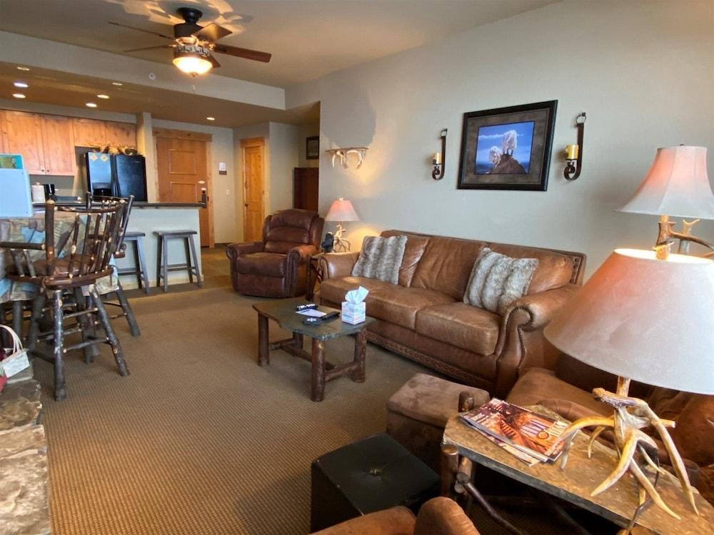 Morning Eagle #301 3 Bedroom Condo