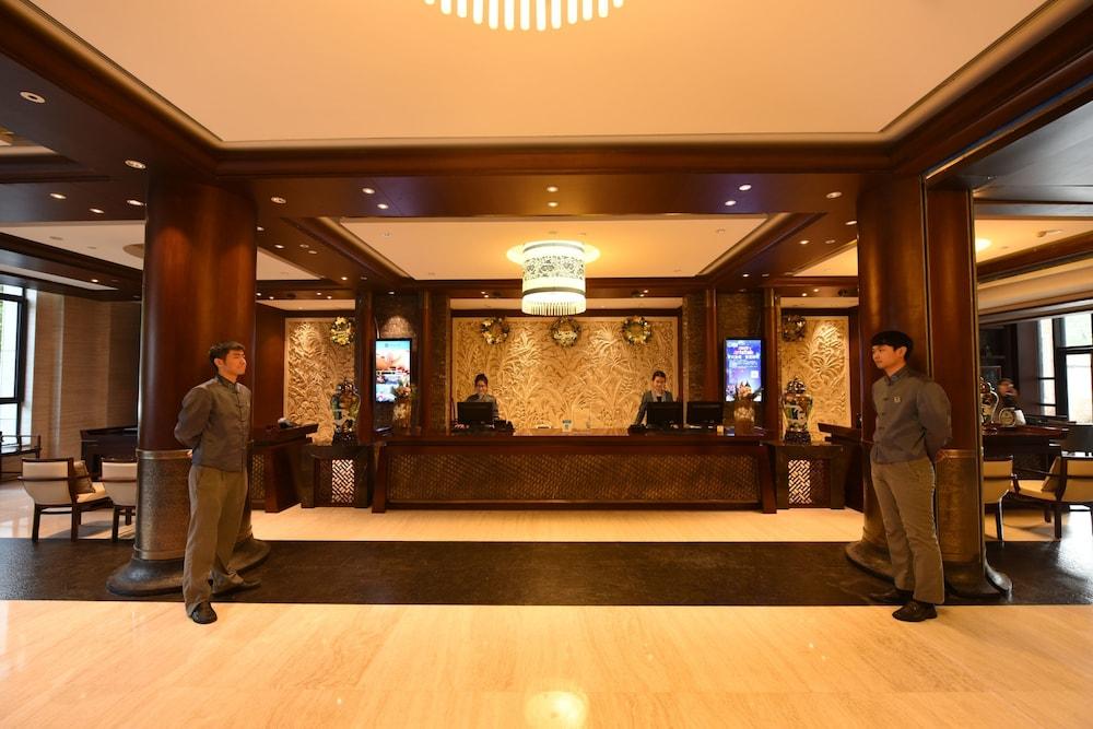 Yangming Springs and Spa Resort