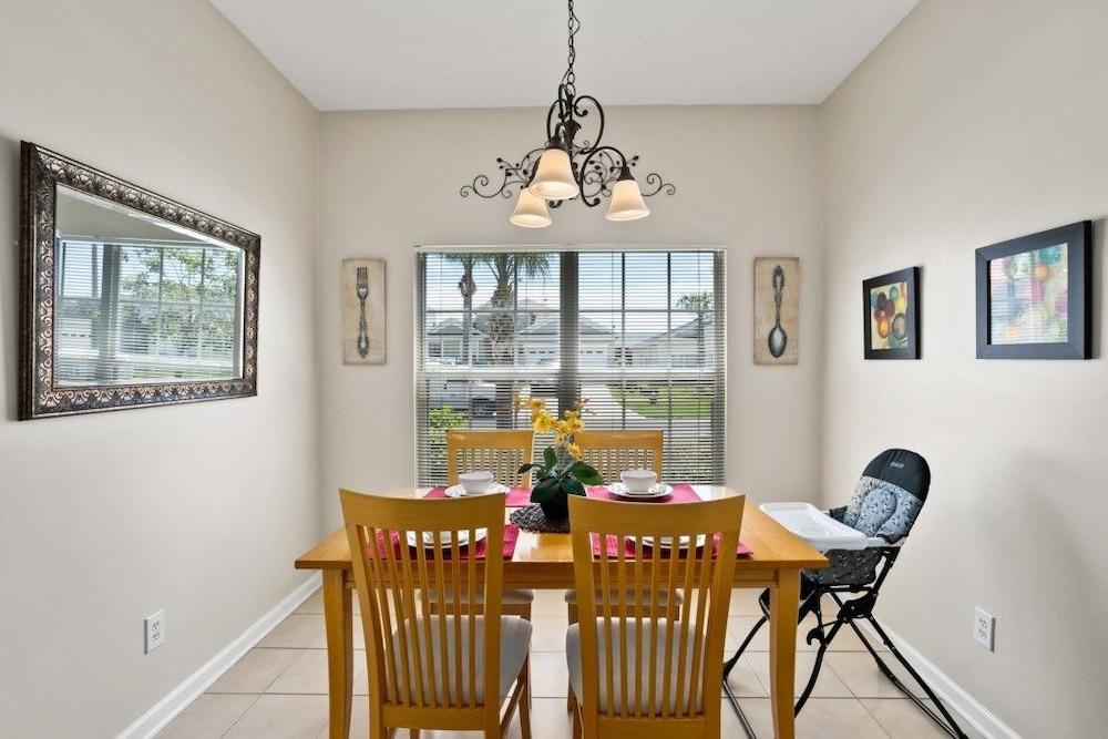 4BR Pool Home Windsor Palms by SHV-2240