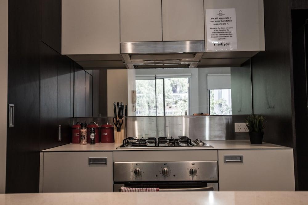 ReadySet Apartments on Altona