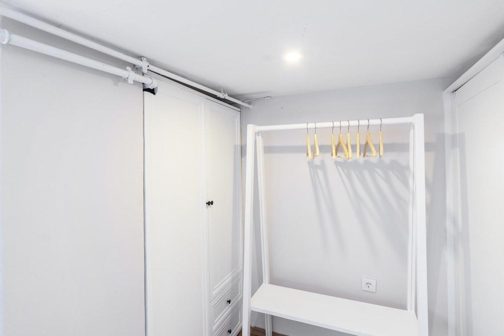 City Style Penthouse in Downtown