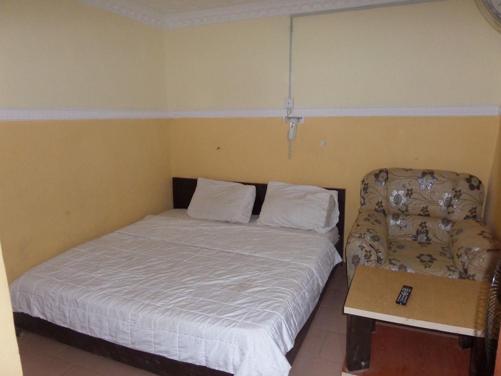 Turaki Palace Hotel Abeokuta