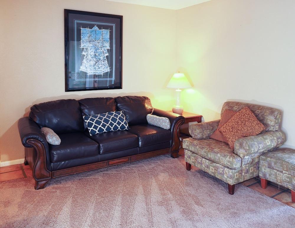 Tuscany Manor Suites - Clothing Optional