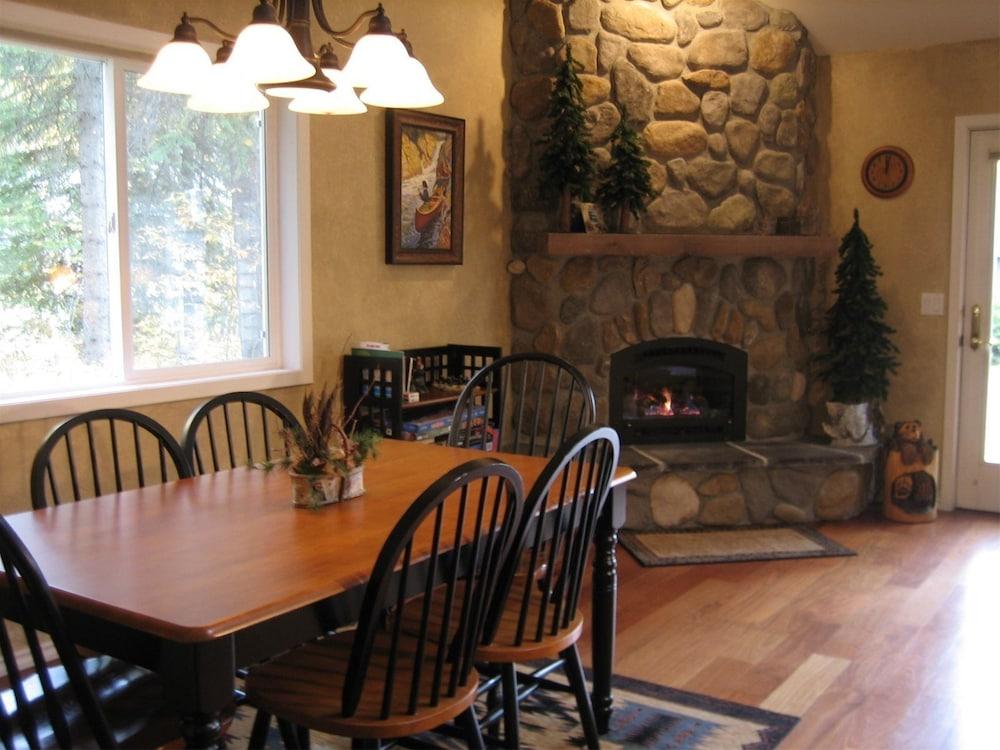 Mountain Harbor #209 2 Bedroom Condo