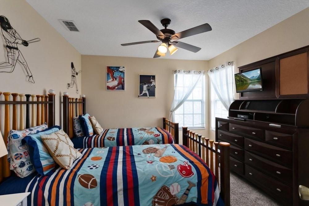 6BR Pool Home Windsor Palms by SHV-2238