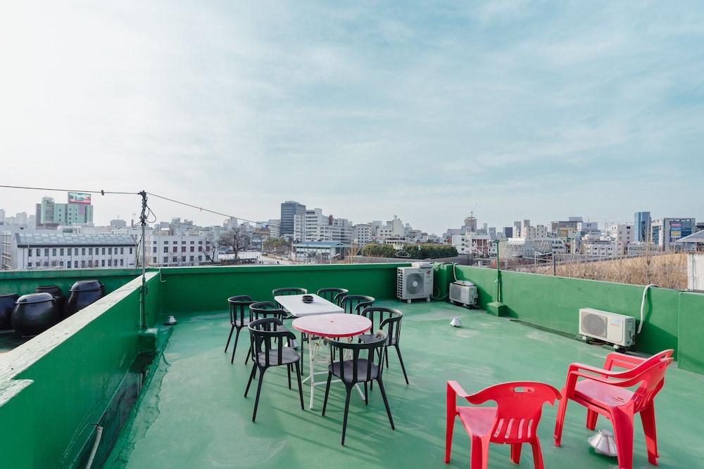 Panda Guesthouse - Hostel