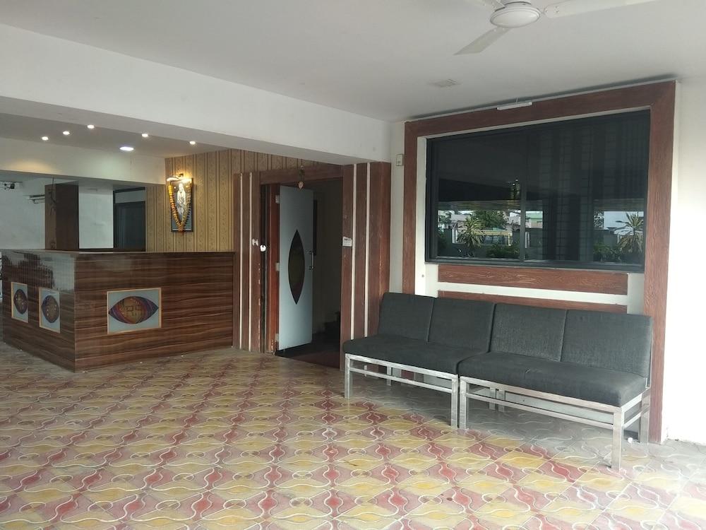 JK Rooms 128 Hotel RR