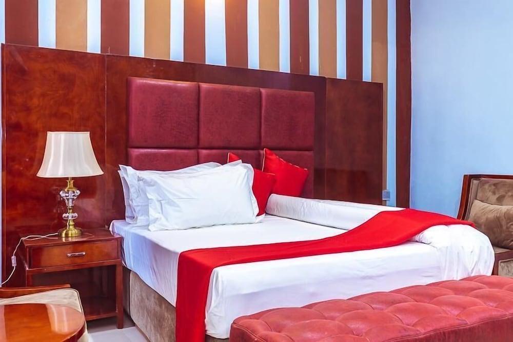 Royal Spring Palm Hotel & Apartment