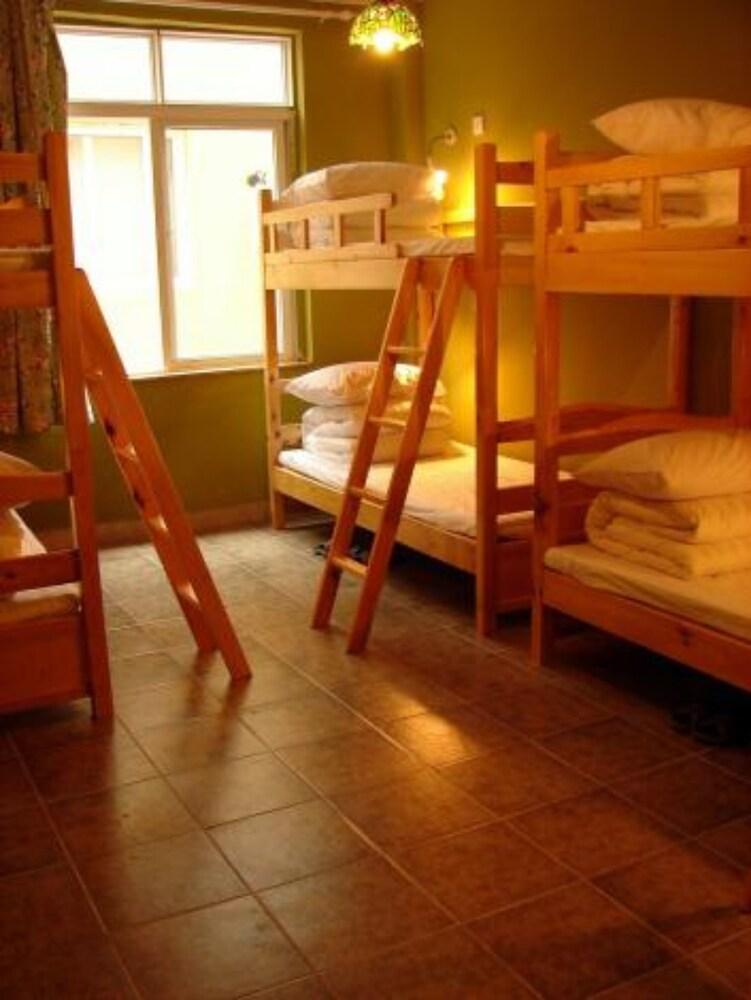 Chengdu Nova Traveller's Youth Hostel