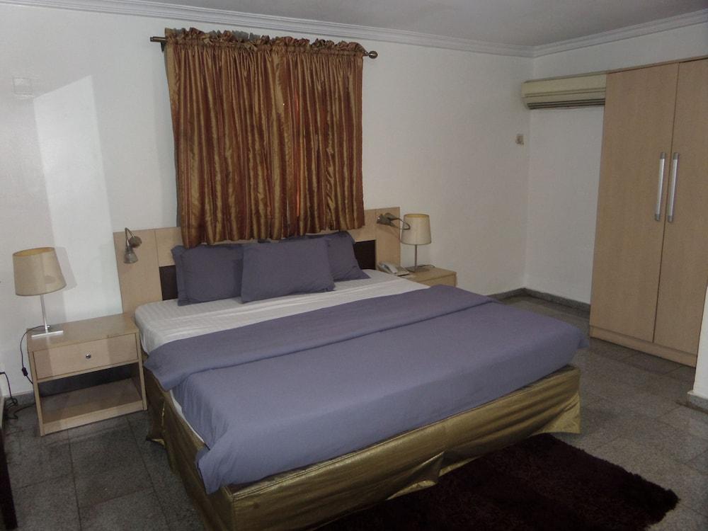 The Real Legacy Hotel