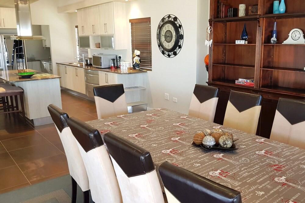 Bayview 8 Sleeper Langebaan