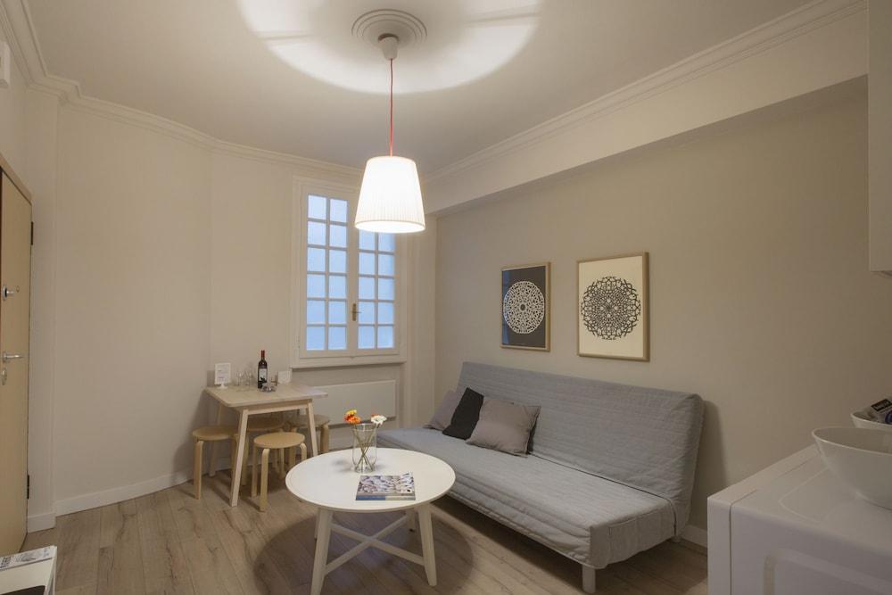 Apollo Apartment at Plaka