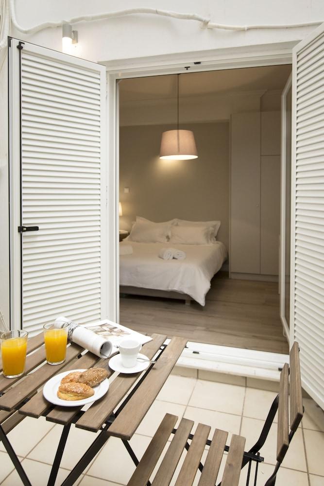 Apollo Apartment at Plaka
